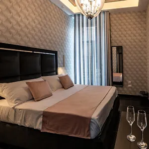 Sole Luxury Couette-café Naples